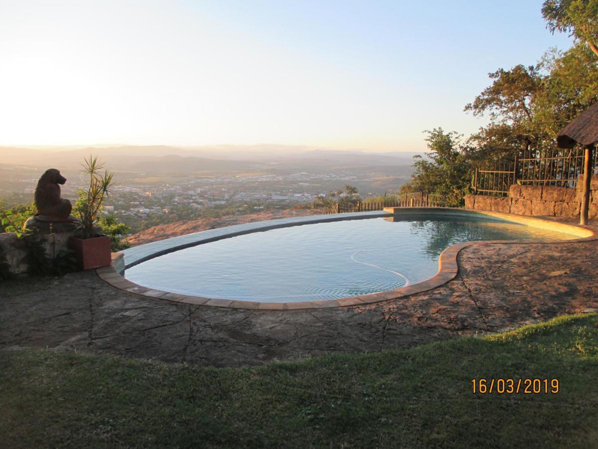 The Tree House Villa Mbombela Buitenkant foto